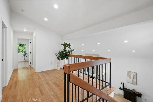 6221 Mammoth, Valley Glen, CA 91401