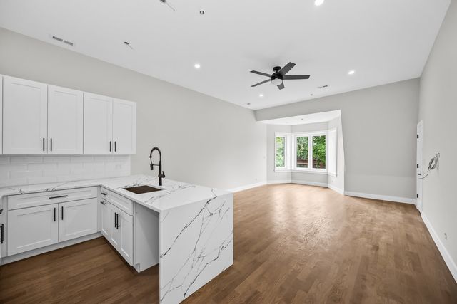 4543 S Ellis Avenue 3S, Chicago, IL 60653