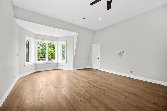 4543 S Ellis Avenue 3S, Chicago, IL 60653