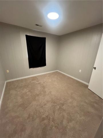 21 SE 130 Road, Warrensburg, MO 64093