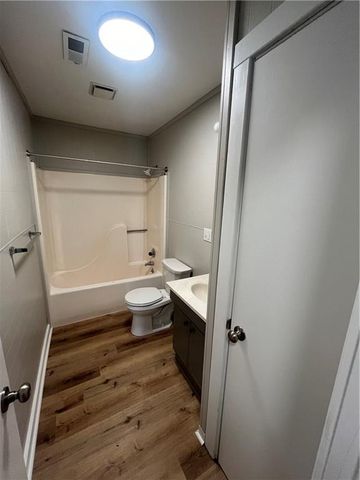 21 SE 130 Road, Warrensburg, MO 64093