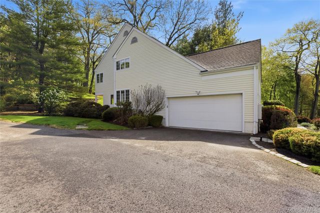 5 Elizabeth Court, Briarcliff Manor, NY 10510