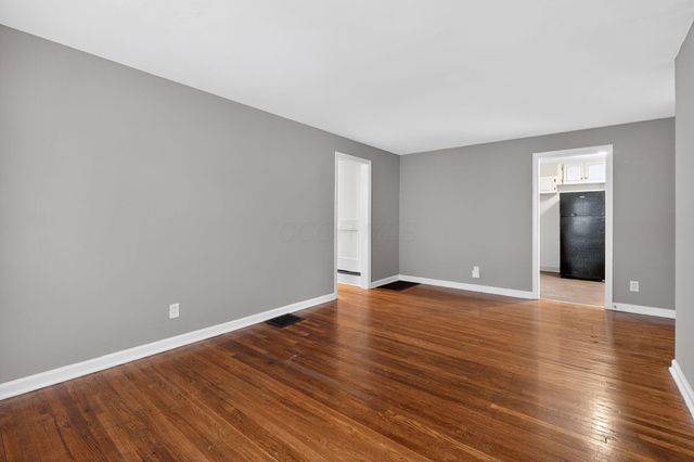 2458 Renwood Place, Columbus, OH 43211