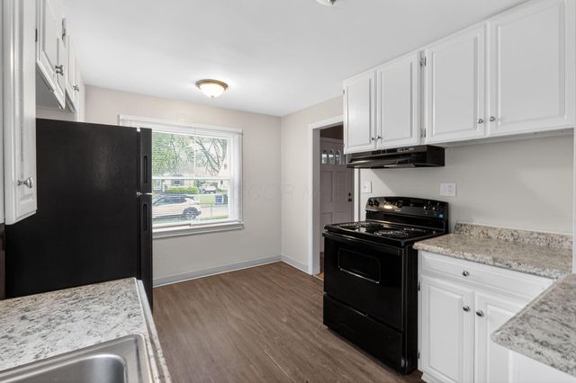 2458 Renwood Place, Columbus, OH 43211