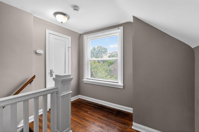 2458 Renwood Place, Columbus, OH 43211