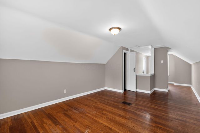 2458 Renwood Place, Columbus, OH 43211