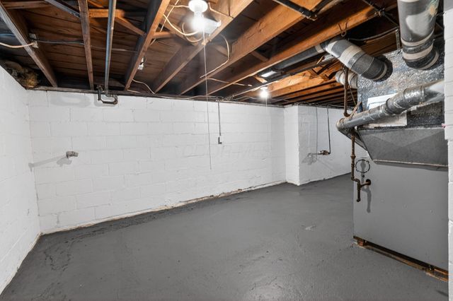 2458 Renwood Place, Columbus, OH 43211