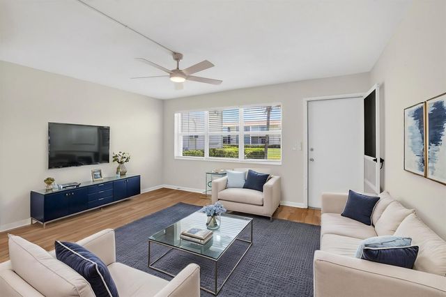660 Horizon W 107, Boynton Beach, FL 33435
