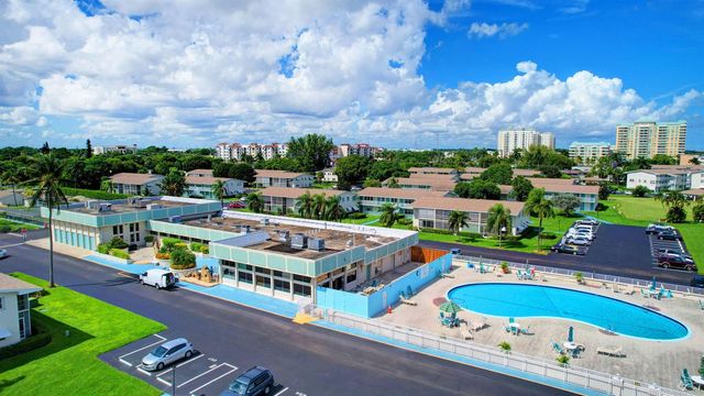 660 Horizon W 107, Boynton Beach, FL 33435