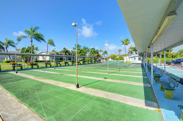660 Horizon W 107, Boynton Beach, FL 33435