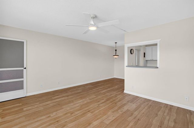 660 Horizon W 107, Boynton Beach, FL 33435