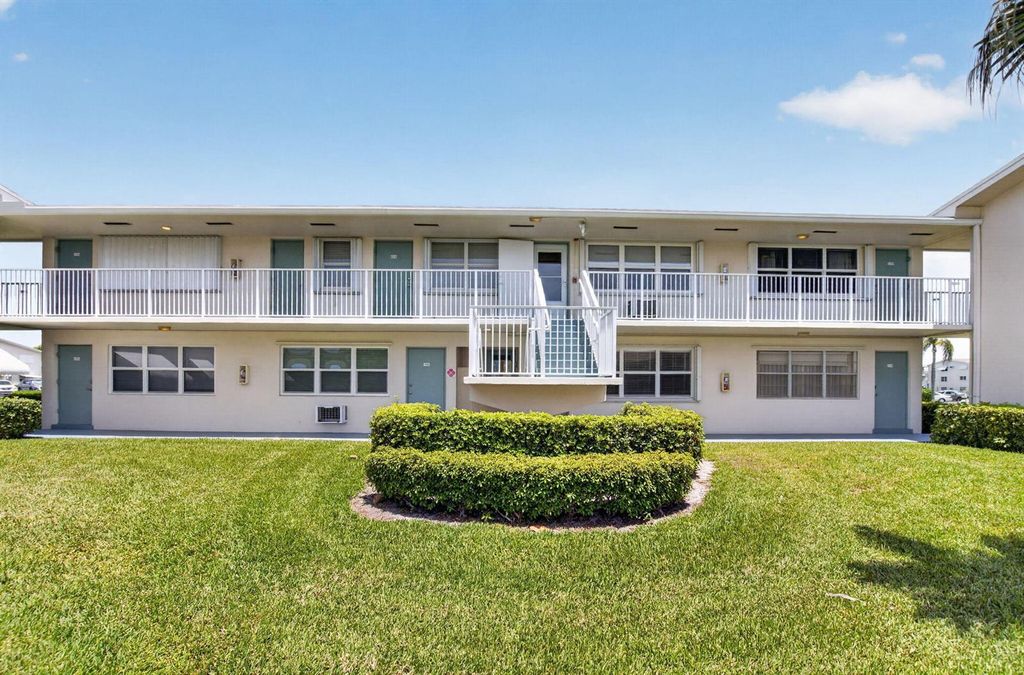 660 Horizon W 107, Boynton Beach, FL 33435