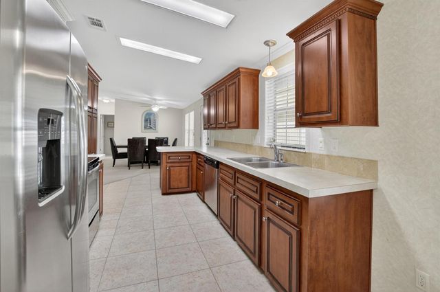 5006 Curacas Bay, Boynton Beach, FL 33436