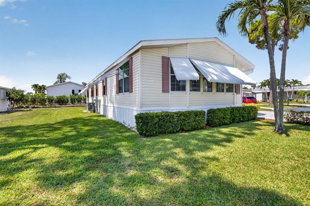 5006 Curacas Bay, Boynton Beach, FL 33436