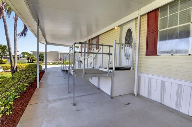 5006 Curacas Bay, Boynton Beach, FL 33436