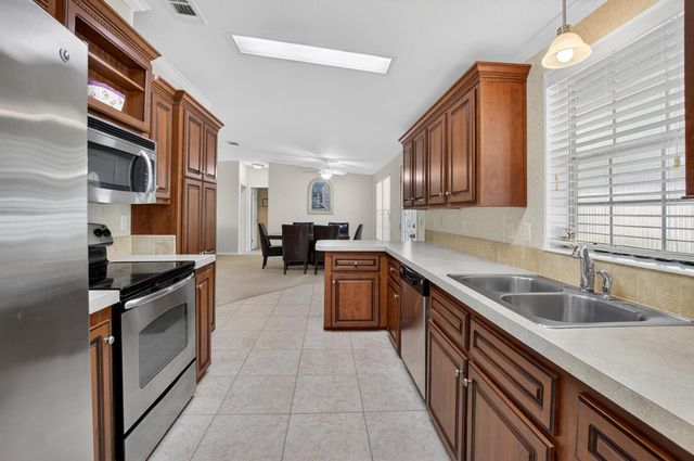 5006 Curacas Bay, Boynton Beach, FL 33436