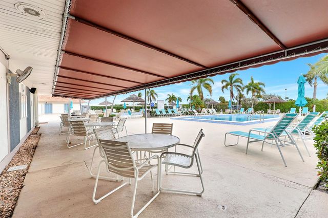 5006 Curacas Bay, Boynton Beach, FL 33436