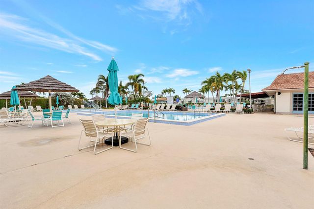 5006 Curacas Bay, Boynton Beach, FL 33436