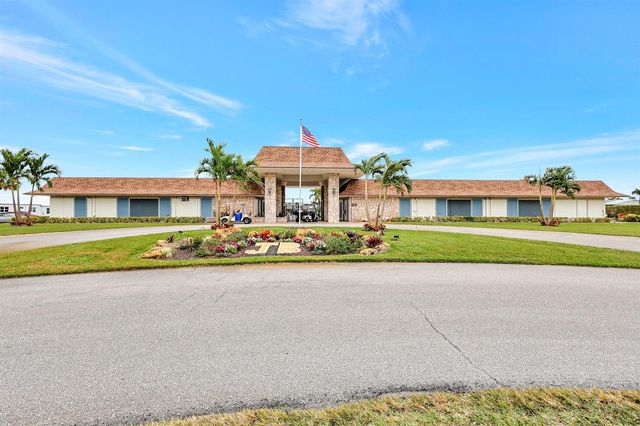 5006 Curacas Bay, Boynton Beach, FL 33436