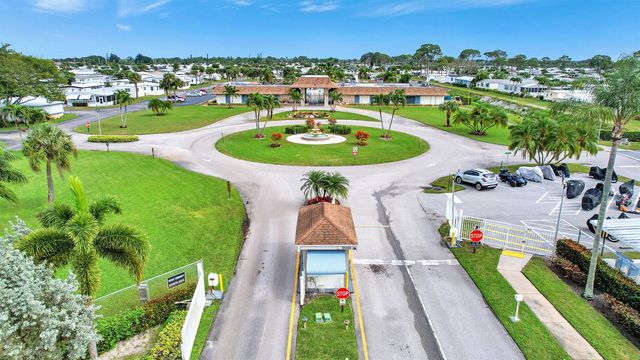 5006 Curacas Bay, Boynton Beach, FL 33436