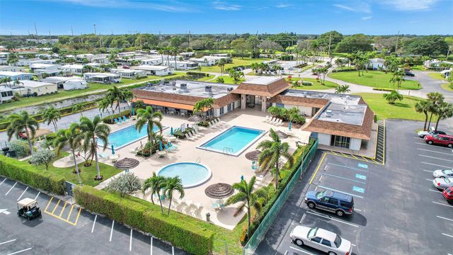 5006 Curacas Bay, Boynton Beach, FL 33436