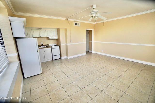 311 W ASHLEY Street 302, Jacksonville, FL 32202