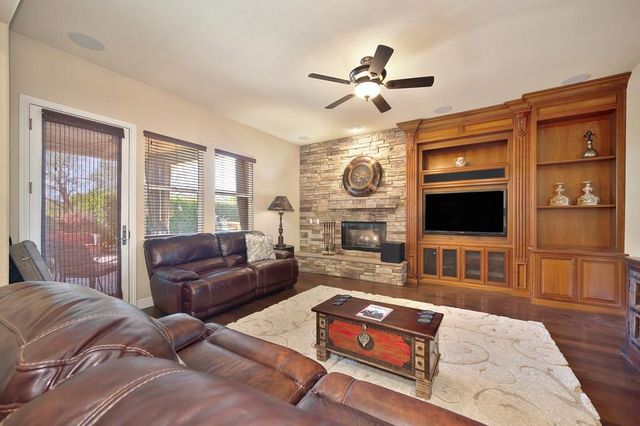 701 Stanfel Pl, El Dorado Hills, CA 95762