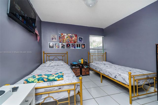 30204 SW 161st Ave, Homestead, FL 33033