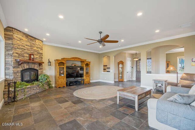 39860 86th Street W, Leona Valley, CA 93551