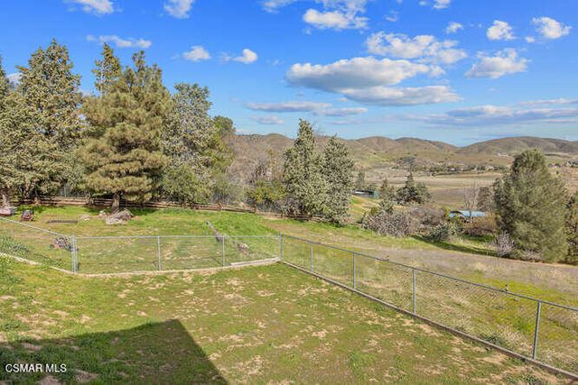 39860 86th Street W, Leona Valley, CA 93551