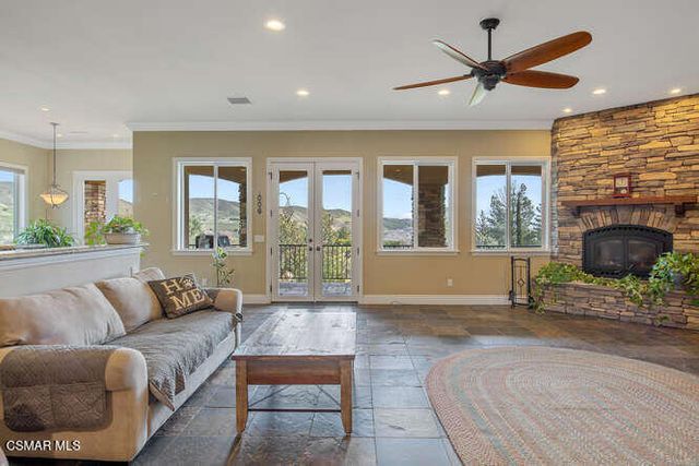 39860 86th Street W, Leona Valley, CA 93551