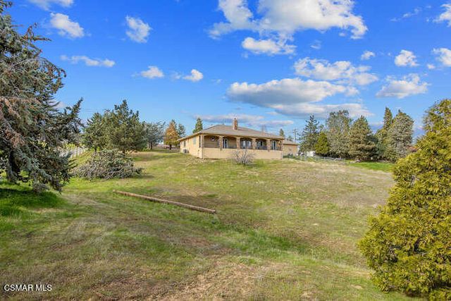 39860 86th Street W, Leona Valley, CA 93551