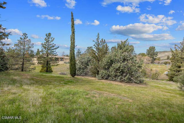 39860 86th Street W, Leona Valley, CA 93551