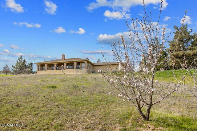 39860 86th Street W, Leona Valley, CA 93551