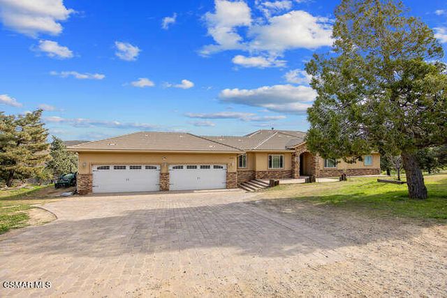 39860 86th Street W, Leona Valley, CA 93551