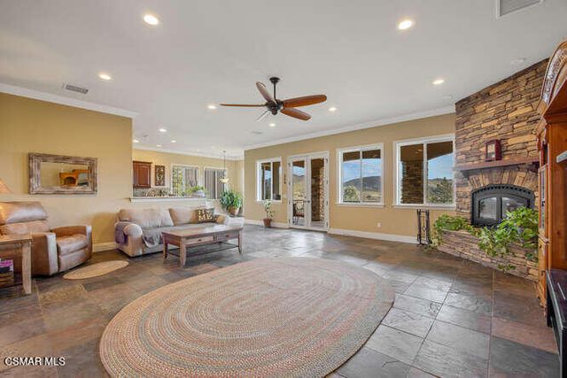 39860 86th Street W, Leona Valley, CA 93551