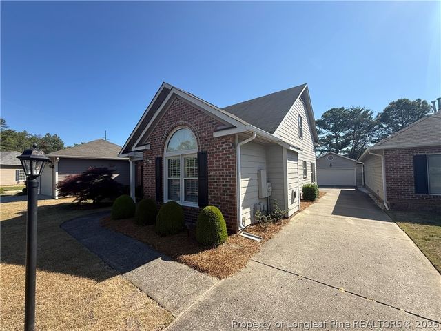 1813 Stetson Lane, Fayetteville, NC 28304