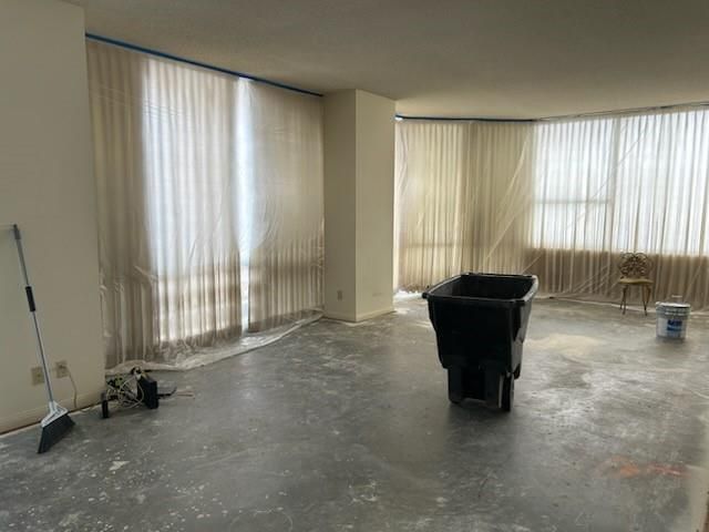 15 Greenway Plaza 12G, Houston, TX 77046