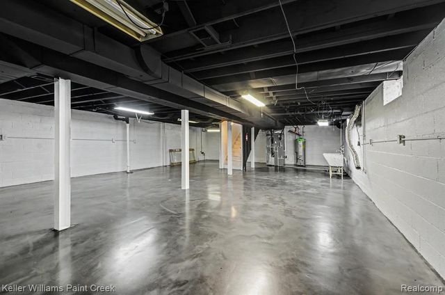 2500 E Hudson Avenue, Royal Oak, MI 48067
