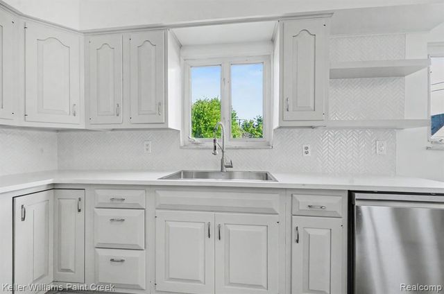 2500 E Hudson Avenue, Royal Oak, MI 48067