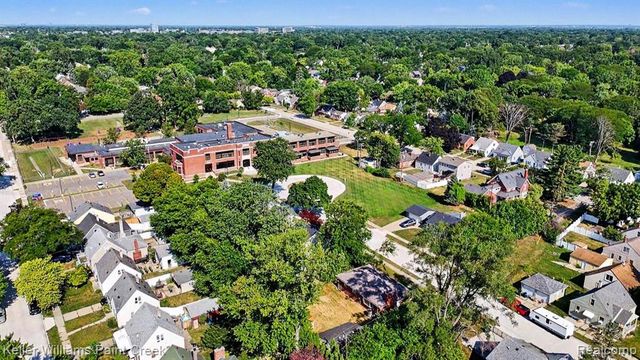 2500 E Hudson Avenue, Royal Oak, MI 48067