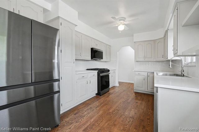 2500 E Hudson Avenue, Royal Oak, MI 48067