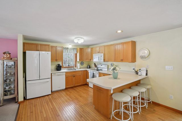 18 Diamond Drive, Danville, NH 03819