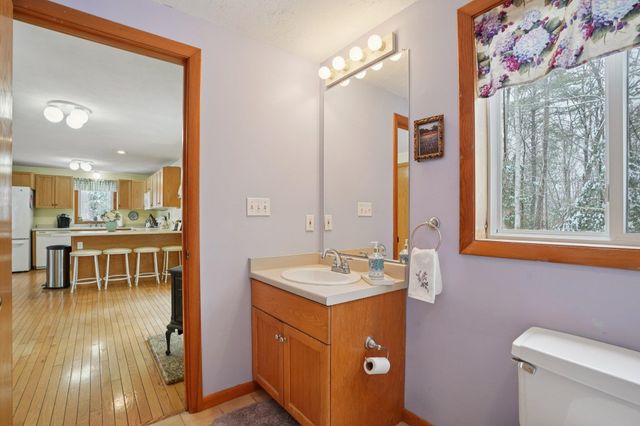 18 Diamond Drive, Danville, NH 03819