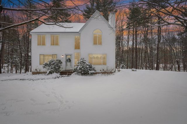 18 Diamond Drive, Danville, NH 03819