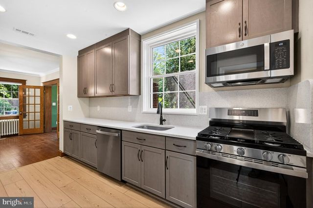 3105 17TH ST N, Arlington, VA 22201