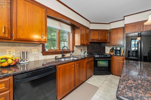 1711 Willow Drive, Sandusky, OH 44870