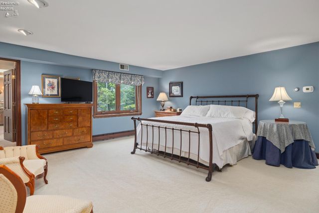 1711 Willow Drive, Sandusky, OH 44870