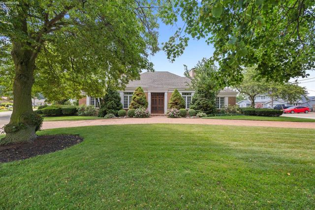 1711 Willow Drive, Sandusky, OH 44870