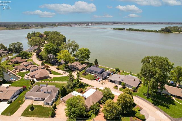 1711 Willow Drive, Sandusky, OH 44870